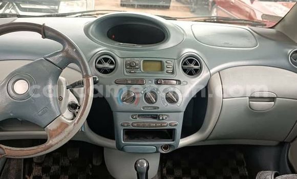 Sayi Na hannu Toyota Yaris Sauran Mota in Bafoussam a West Kamaru Sayi Na hannu Toyota Yaris Sauran Mota in Bafoussam a West Kamaru