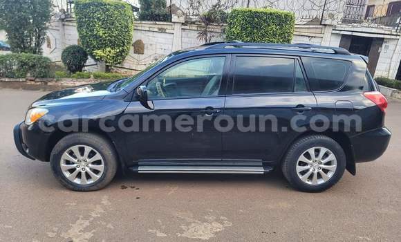 Acheter Occasion Voiture Toyota RAV4 Noir à Yaoundé, Central Cameroon Acheter Occasion Voiture Toyota RAV4 Noir à Yaoundé, Central Cameroon