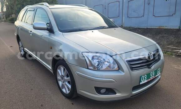 Sayi Na hannu Toyota Avensis Azurfa Mota in Yaounde a Babban Kamaru Sayi Na hannu Toyota Avensis Azurfa Mota in Yaounde a Babban Kamaru