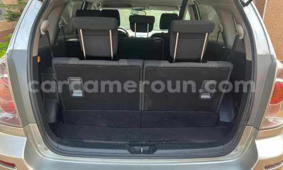 Sayi Na hannu Toyota Corolla Azurfa Mota in Yaounde a Babban Kamaru