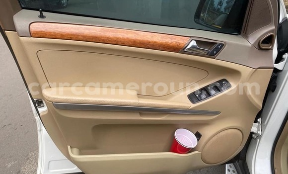 Acheter Occasion Voiture Mercedes-Benz A200 Autre à Yaoundé, Central Cameroon Acheter Occasion Voiture Mercedes-Benz A200 Autre à Yaoundé, Central Cameroon