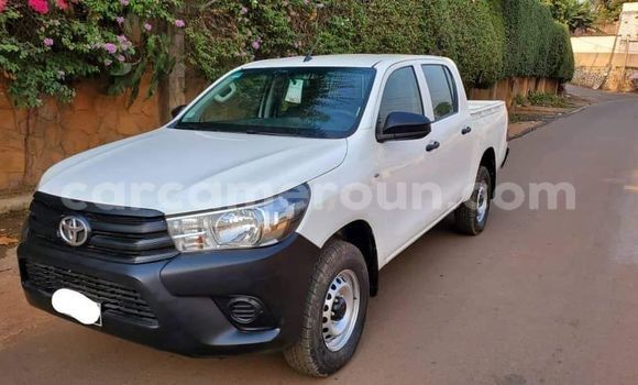 Acheter Occasion Voiture Toyota Hilux Autre à Yaoundé, Central Cameroon Acheter Occasion Voiture Toyota Hilux Autre à Yaoundé, Central Cameroon