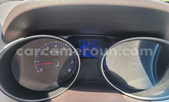 Sayi Na hannu Hyundai Tucson Red Mota in Yaounde a Babban Kamaru Sayi Na hannu Hyundai Tucson Red Mota in Yaounde a Babban Kamaru