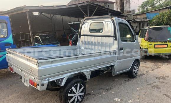 Sayi Na hannu Suzuki Carry Azurfa Babbar mota in Douala a Ƙasar Kamaru Sayi Na hannu Suzuki Carry Azurfa Babbar mota in Douala a Ƙasar Kamaru