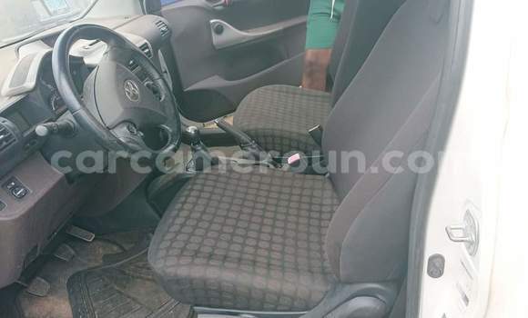 Buy Used Toyota iQ White Car in Yaounde in Central Cameroon Buy Used Toyota iQ White Car in Yaounde in Central Cameroon