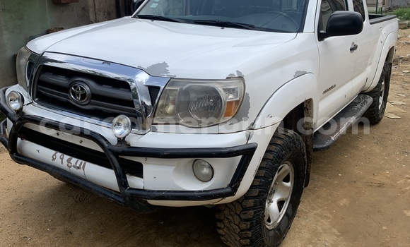 Acheter Occasion Voiture Toyota Tacoma Blanc à Douala, Littoral Cameroon Acheter Occasion Voiture Toyota Tacoma Blanc à Douala, Littoral Cameroon