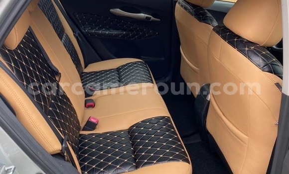 Acheter Occasion Voiture Toyota Auris Gris à Yaoundé, Central Cameroon Acheter Occasion Voiture Toyota Auris Gris à Yaoundé, Central Cameroon