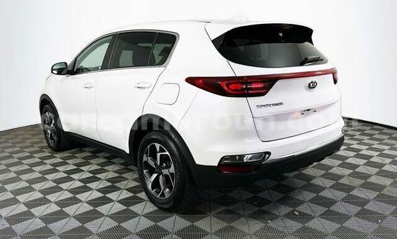 Acheter Occasion Voiture Kia Sportage Blanc à Ambam, South Cameroon Acheter Occasion Voiture Kia Sportage Blanc à Ambam, South Cameroon