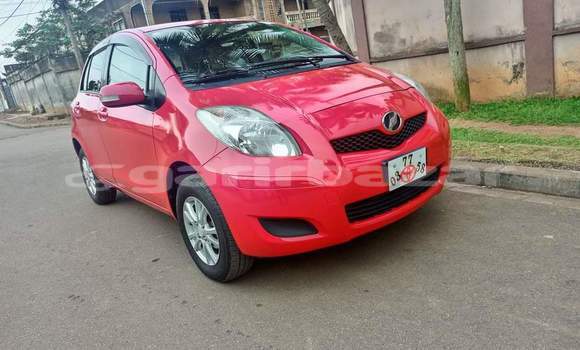 Acheter Occasion Voiture Toyota Yaris Rouge à Yaoundé, Central Cameroon