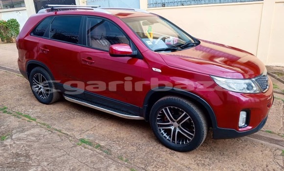 Sayi Na hannu Kia Sorento Red Mota in Yaounde a Babban Kamaru Sayi Na hannu Kia Sorento Red Mota in Yaounde a Babban Kamaru