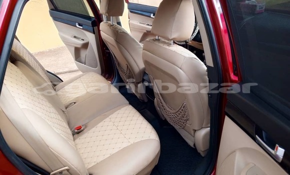 Sayi Na hannu Kia Sorento Red Mota in Yaounde a Babban Kamaru Sayi Na hannu Kia Sorento Red Mota in Yaounde a Babban Kamaru