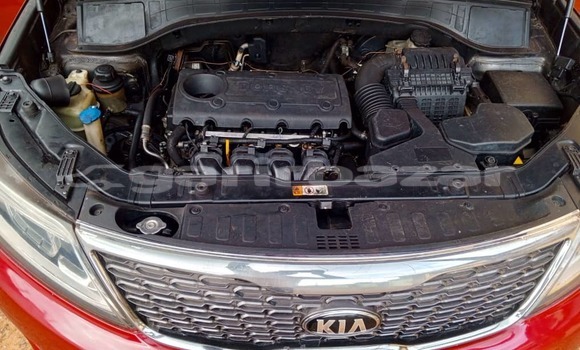 Sayi Na hannu Kia Sorento Red Mota in Yaounde a Babban Kamaru Sayi Na hannu Kia Sorento Red Mota in Yaounde a Babban Kamaru