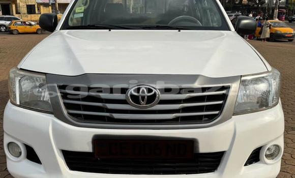 Acheter Occasion Voiture Toyota Hilux Blanc à Yaoundé, Central Cameroon Acheter Occasion Voiture Toyota Hilux Blanc à Yaoundé, Central Cameroon