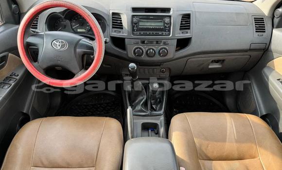 Acheter Occasion Voiture Toyota Hilux Blanc à Yaoundé, Central Cameroon Acheter Occasion Voiture Toyota Hilux Blanc à Yaoundé, Central Cameroon