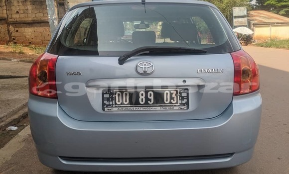 Sayi Na hannu Toyota Corolla Sauran Mota in Yaounde a Babban Kamaru Sayi Na hannu Toyota Corolla Sauran Mota in Yaounde a Babban Kamaru