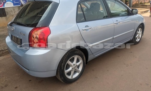 Sayi Na hannu Toyota Corolla Sauran Mota in Yaounde a Babban Kamaru Sayi Na hannu Toyota Corolla Sauran Mota in Yaounde a Babban Kamaru