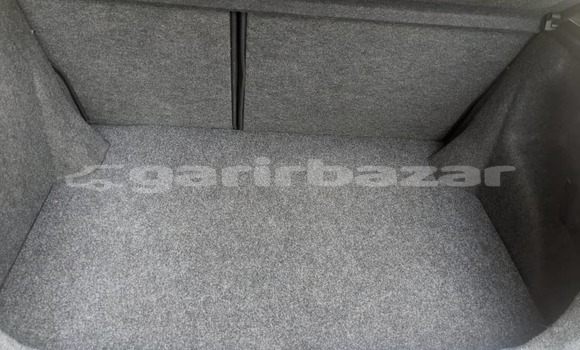 Sayi Na hannu Toyota Corolla Sauran Mota in Yaounde a Babban Kamaru Sayi Na hannu Toyota Corolla Sauran Mota in Yaounde a Babban Kamaru