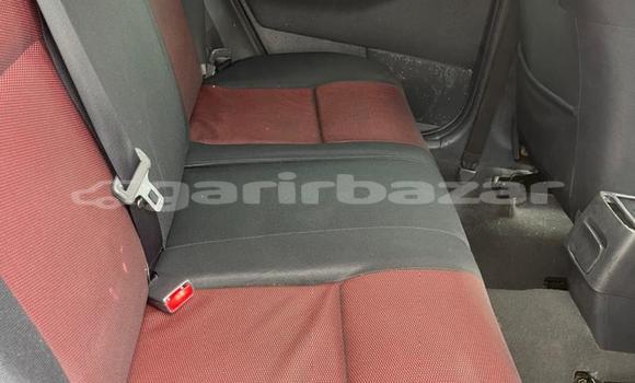 Sayi Na hannu Toyota Corolla Black Mota in Yaounde a Babban Kamaru Sayi Na hannu Toyota Corolla Black Mota in Yaounde a Babban Kamaru