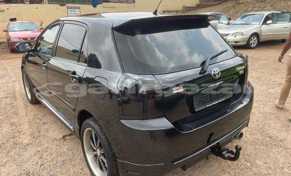 Sayi Na hannu Toyota Corolla Black Mota in Yaounde a Babban Kamaru Sayi Na hannu Toyota Corolla Black Mota in Yaounde a Babban Kamaru