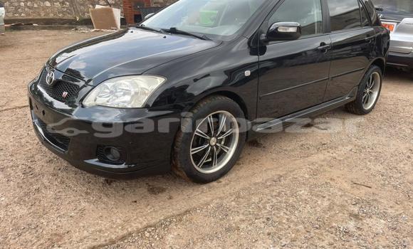 Sayi Na hannu Toyota Corolla Black Mota in Yaounde a Babban Kamaru Sayi Na hannu Toyota Corolla Black Mota in Yaounde a Babban Kamaru