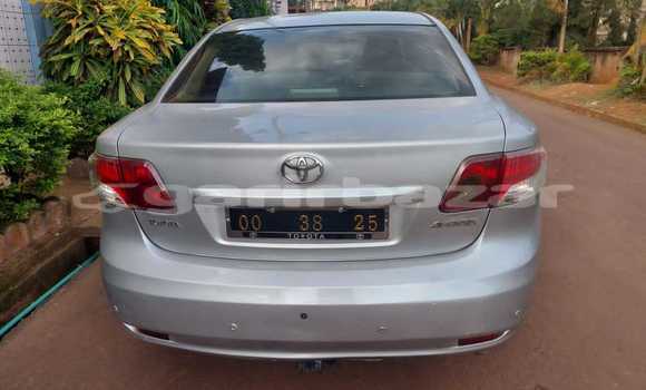 Sayi Na hannu Toyota Avensis Azurfa Mota in Yaounde a Babban Kamaru Sayi Na hannu Toyota Avensis Azurfa Mota in Yaounde a Babban Kamaru