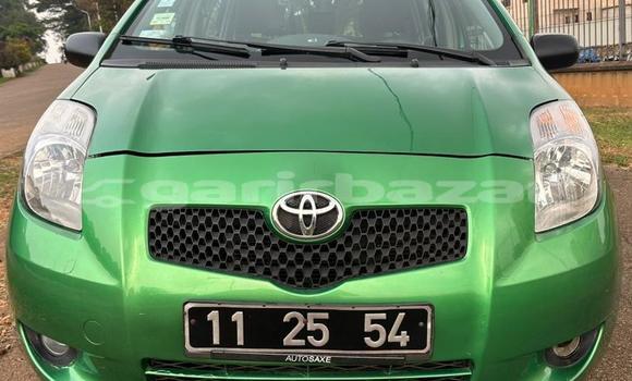 Sayi Na hannu Toyota Yaris Green Mota in Yaounde a Babban Kamaru Sayi Na hannu Toyota Yaris Green Mota in Yaounde a Babban Kamaru