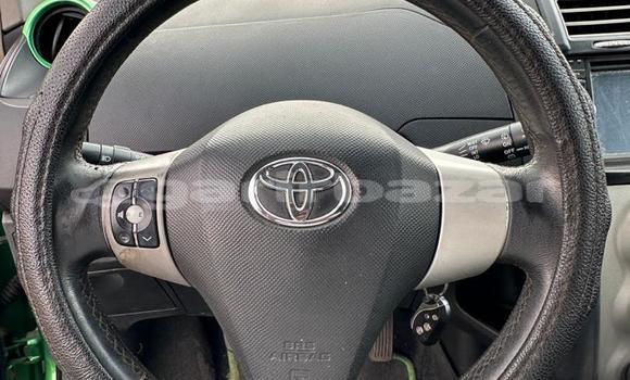 Sayi Na hannu Toyota Yaris Green Mota in Yaounde a Babban Kamaru Sayi Na hannu Toyota Yaris Green Mota in Yaounde a Babban Kamaru