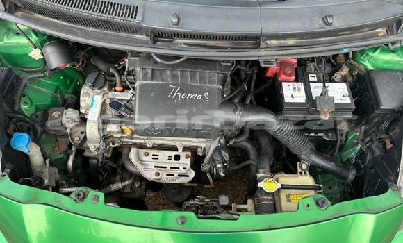 Sayi Na hannu Toyota Yaris Green Mota in Yaounde a Babban Kamaru Sayi Na hannu Toyota Yaris Green Mota in Yaounde a Babban Kamaru