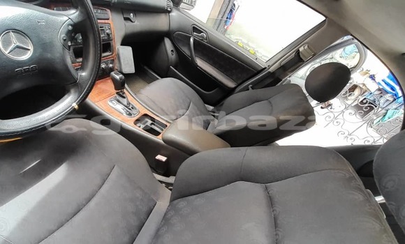 Acheter Occasion Voiture Mercedes‒Benz KOMPRESSOR Gris à Yaoundé, Central Cameroon Acheter Occasion Voiture Mercedes‒Benz KOMPRESSOR Gris à Yaoundé, Central Cameroon