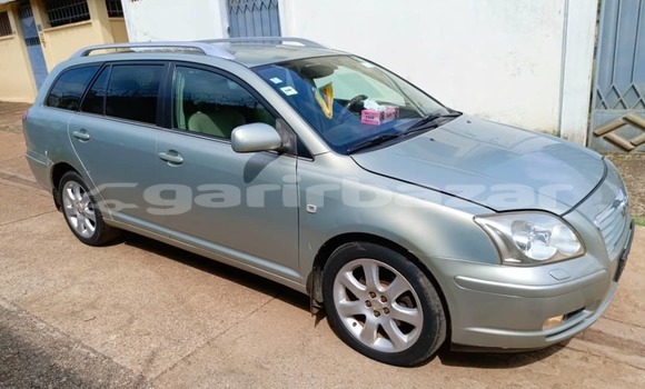 Sayi Na hannu Toyota Avensis M Mota in Yaounde a Babban Kamaru Sayi Na hannu Toyota Avensis M Mota in Yaounde a Babban Kamaru