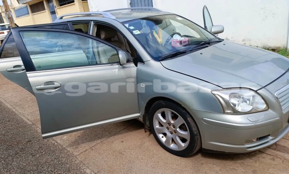 Sayi Na hannu Toyota Avensis M Mota in Yaounde a Babban Kamaru Sayi Na hannu Toyota Avensis M Mota in Yaounde a Babban Kamaru