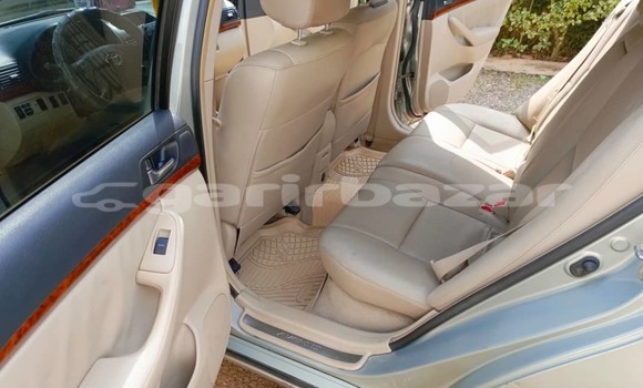 Sayi Na hannu Toyota Avensis M Mota in Yaounde a Babban Kamaru Sayi Na hannu Toyota Avensis M Mota in Yaounde a Babban Kamaru