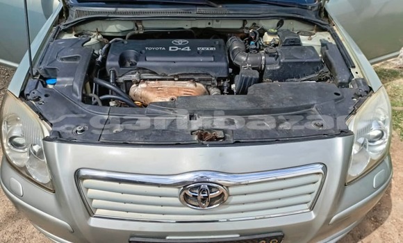 Sayi Na hannu Toyota Avensis M Mota in Yaounde a Babban Kamaru Sayi Na hannu Toyota Avensis M Mota in Yaounde a Babban Kamaru