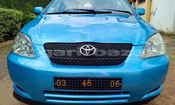 Sayi Na hannu Toyota Corolla Blue Mota in Yaounde a Babban Kamaru Sayi Na hannu Toyota Corolla Blue Mota in Yaounde a Babban Kamaru