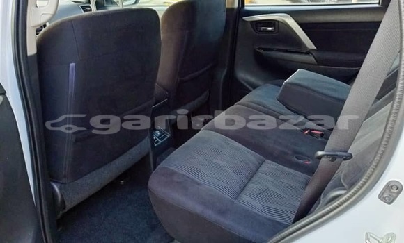 Sayi Imported Mitsubishi Pajero Sport White Mota in Douala a Ƙasar Kamaru Sayi Imported Mitsubishi Pajero Sport White Mota in Douala a Ƙasar Kamaru