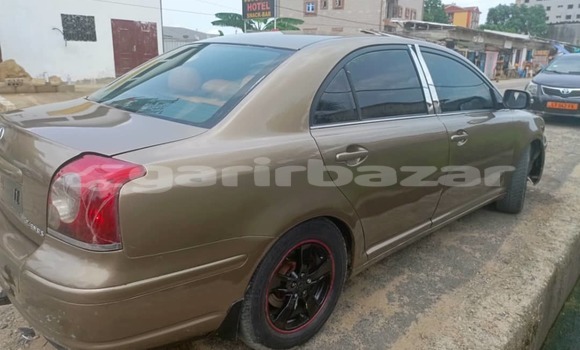 Sayi Na hannu Toyota Avensis Sauran Mota in Douala a Ƙasar Kamaru Sayi Na hannu Toyota Avensis Sauran Mota in Douala a Ƙasar Kamaru