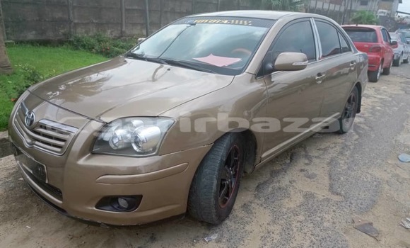 Sayi Na hannu Toyota Avensis Sauran Mota in Douala a Ƙasar Kamaru Sayi Na hannu Toyota Avensis Sauran Mota in Douala a Ƙasar Kamaru