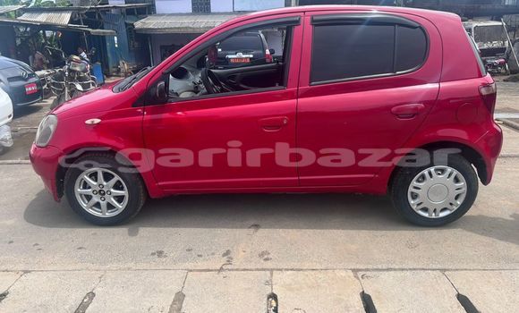 Acheter Occasion Voiture Toyota Yaris Rouge à Douala, Littoral Cameroon Acheter Occasion Voiture Toyota Yaris Rouge à Douala, Littoral Cameroon