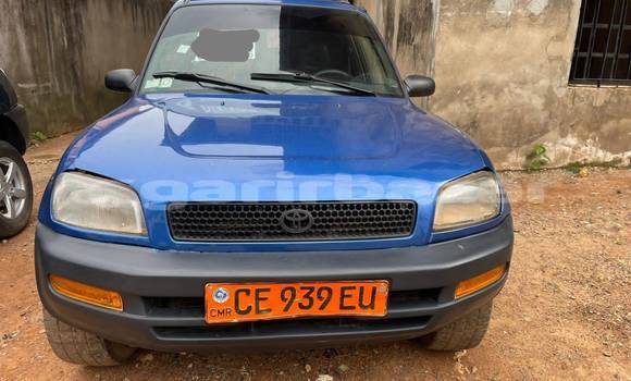 Acheter Occasion Voiture Toyota RAV4 Bleu à Douala, Littoral Cameroon Acheter Occasion Voiture Toyota RAV4 Bleu à Douala, Littoral Cameroon