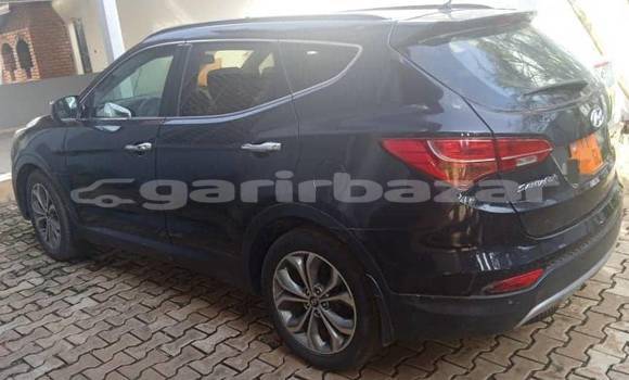 Buy Used Hyundai Santa Fe Black Car in Douala in Littoral Cameroon