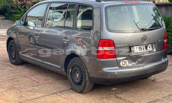Acheter Occasion Voiture Volkswagen Touran Autre à Douala, Littoral Cameroon Acheter Occasion Voiture Volkswagen Touran Autre à Douala, Littoral Cameroon
