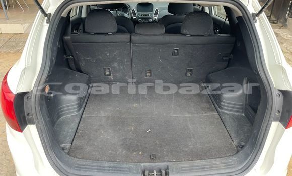 Buy Import Hyundai Tucson White Car in Douala in Littoral Cameroon Buy Import Hyundai Tucson White Car in Douala in Littoral Cameroon