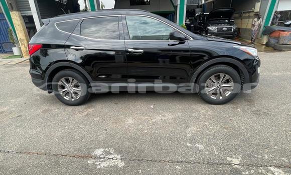 Sayi Imported Hyundai Santa Fe Black Mota in Douala a Ƙasar Kamaru Sayi Imported Hyundai Santa Fe Black Mota in Douala a Ƙasar Kamaru