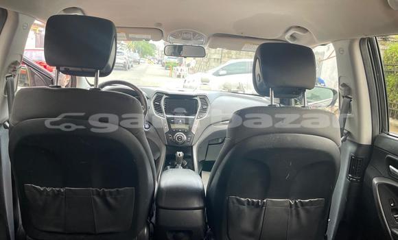 Sayi Imported Hyundai Santa Fe Black Mota in Douala a Ƙasar Kamaru Sayi Imported Hyundai Santa Fe Black Mota in Douala a Ƙasar Kamaru