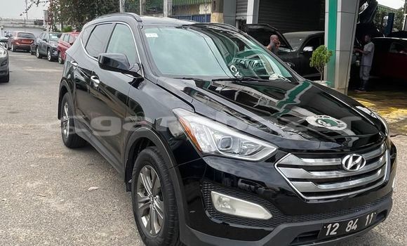 Sayi Imported Hyundai Santa Fe Black Mota in Douala a Ƙasar Kamaru Sayi Imported Hyundai Santa Fe Black Mota in Douala a Ƙasar Kamaru