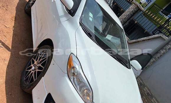 Buy Used Toyota Matrix White Car in Yaounde in Central Cameroon