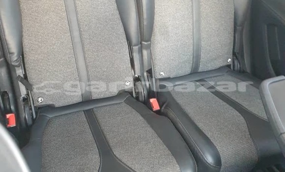 Acheter Occasion Voiture Peugeot 5008 Noir à Yaoundé, Central Cameroon Acheter Occasion Voiture Peugeot 5008 Noir à Yaoundé, Central Cameroon