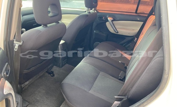 Acheter Neuf Voiture Toyota RAV4 Blanc à Douala, Littoral Cameroon Acheter Neuf Voiture Toyota RAV4 Blanc à Douala, Littoral Cameroon