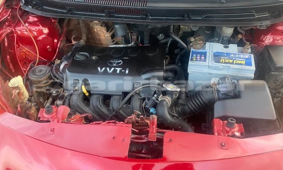 Acheter Occasion Voiture Toyota Yaris Rouge à Yaoundé, Central Cameroon Acheter Occasion Voiture Toyota Yaris Rouge à Yaoundé, Central Cameroon