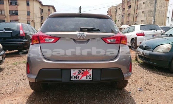 Sayi Na hannu Toyota Auris M Mota in Yaounde a Babban Kamaru Sayi Na hannu Toyota Auris M Mota in Yaounde a Babban Kamaru